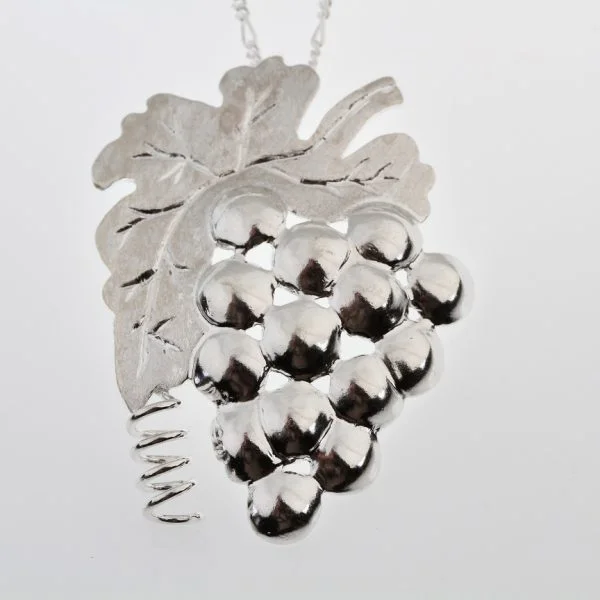 Large Sterling Silver Grape Pendant (2) Large Sterling Silver Grape Pendant (2)