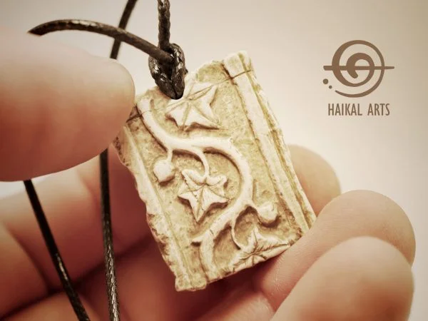 Old-Palestinian-Ivy-Tile-Pendant-3.jpg Old-Palestinian-Ivy-Tile-Pendant-3.jpg