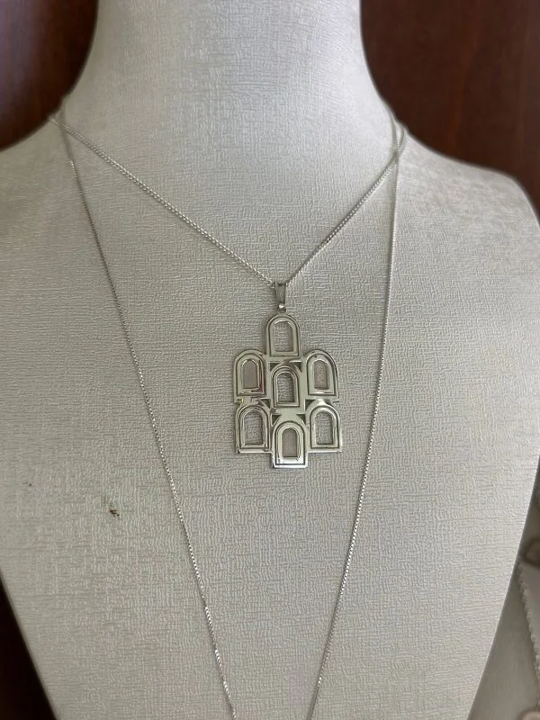 Pendant.jpg