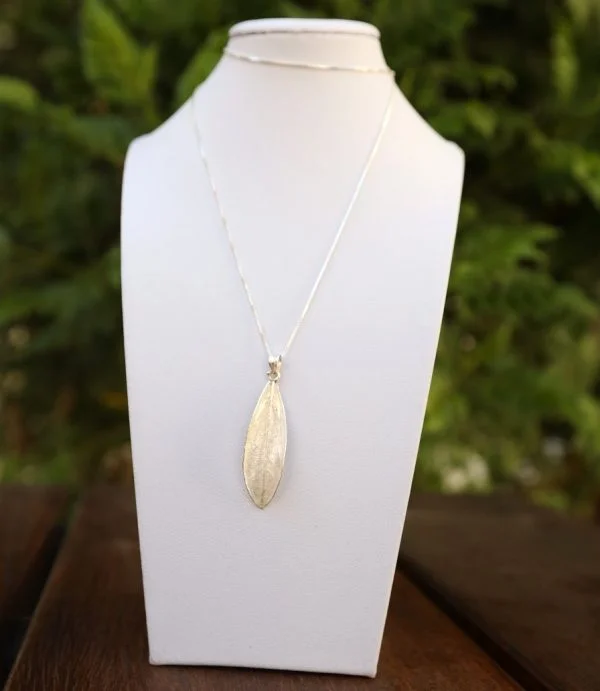 Single Olive Leaf Pendant (4)