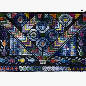V purse shape
