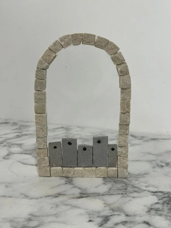 glass-decor-piece-2.jpg glass-decor-piece-2.jpg