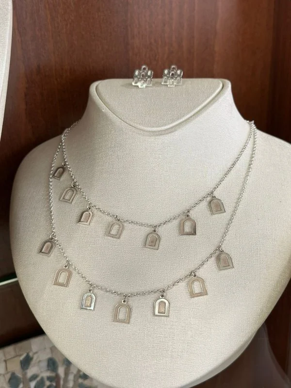 necklace.jpg