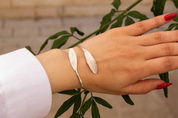 olive-leaf-snake-bracelet-nd013.jpg