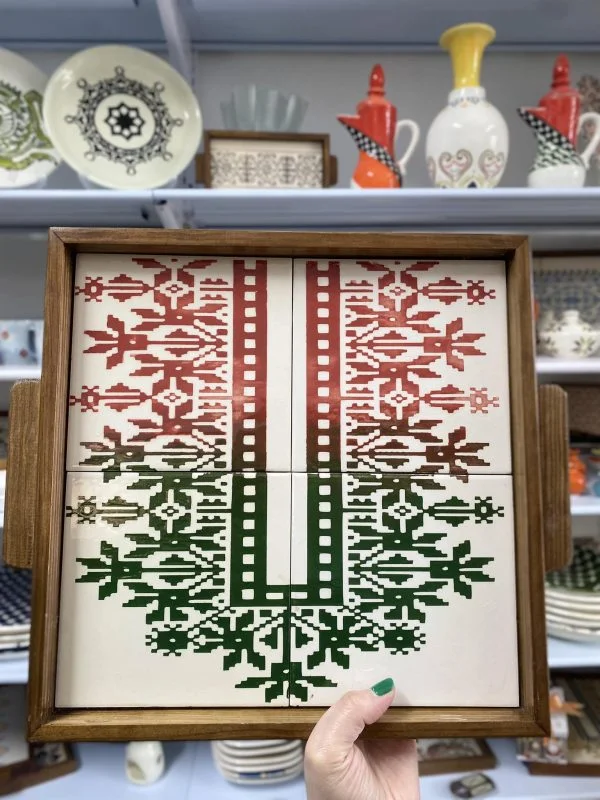 tray30x30-1-1.jpg tray30x30-1-1.jpg