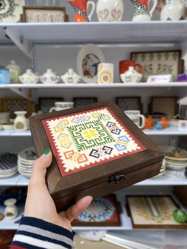 wooden-box-3.jpg