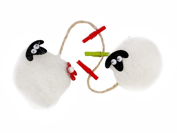 wool-felt-sheep-2.jpg