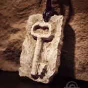 stone key pendant (1)