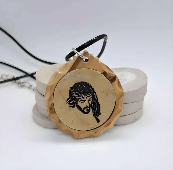 stone and olive wood pendant (10)
