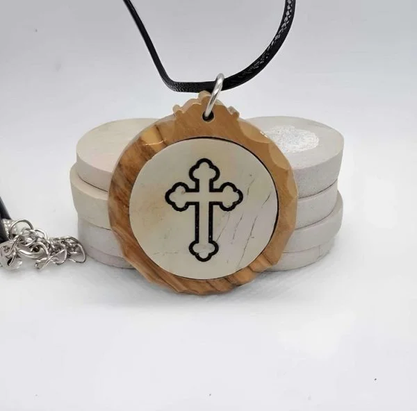 stone and olive wood pendant (22)