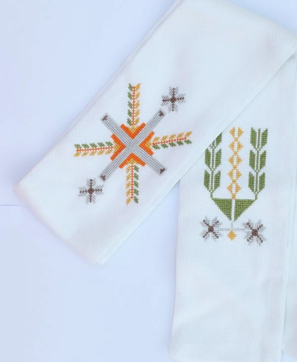 White Embroidery Wheat Stole (1)