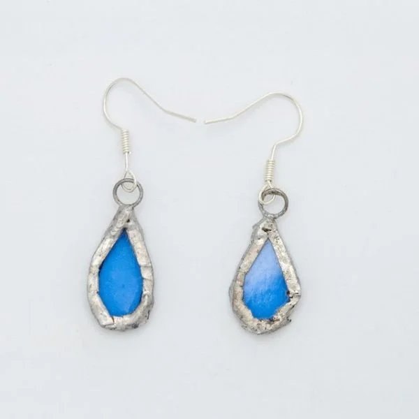 teardrop earring teardrop earring
